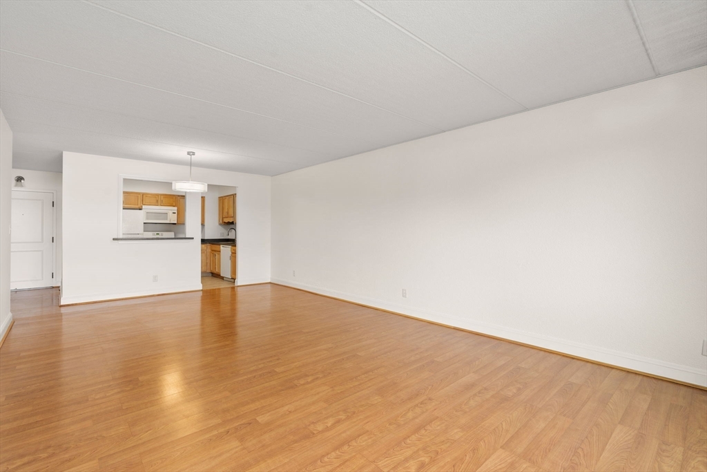 1500 Worcester Rd # 218