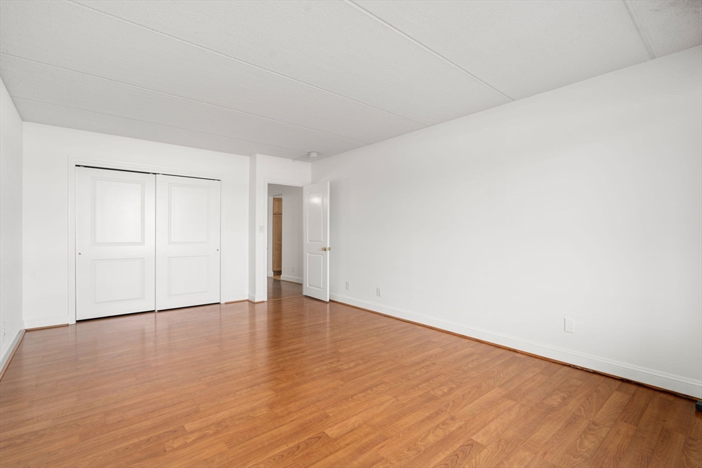 1500 Worcester Rd # 218