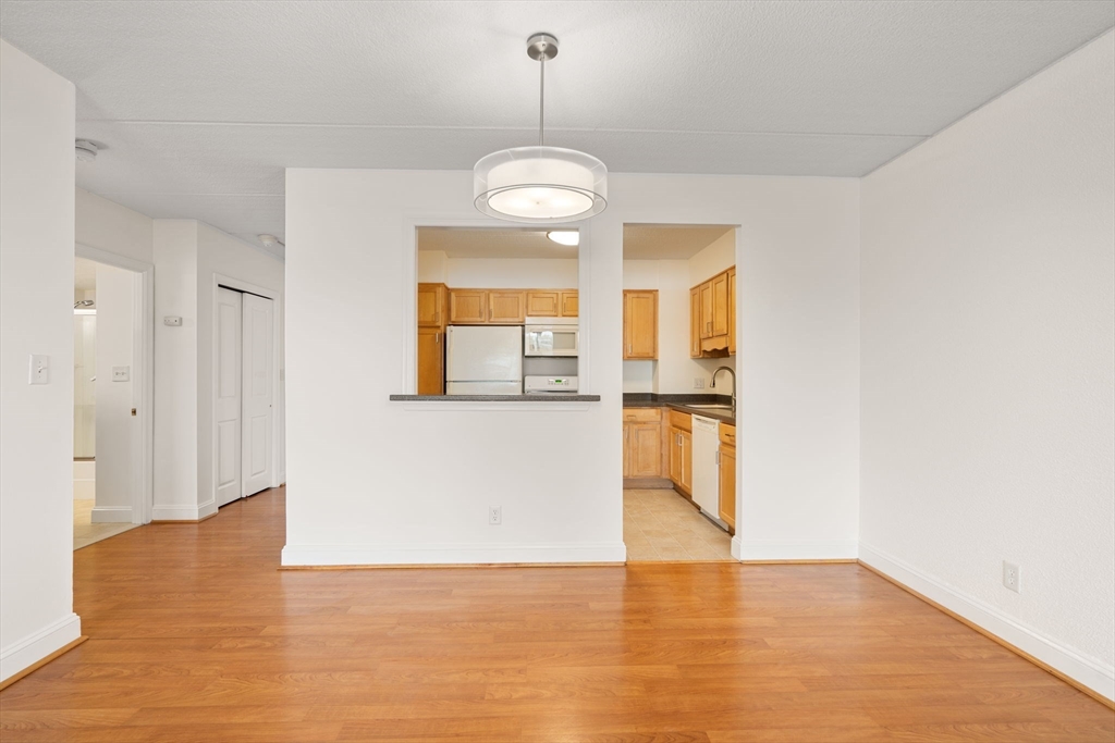 1500 Worcester Rd # 218