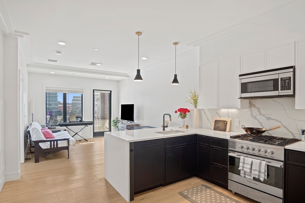 50 Leo Birmingham Pkwy # 508