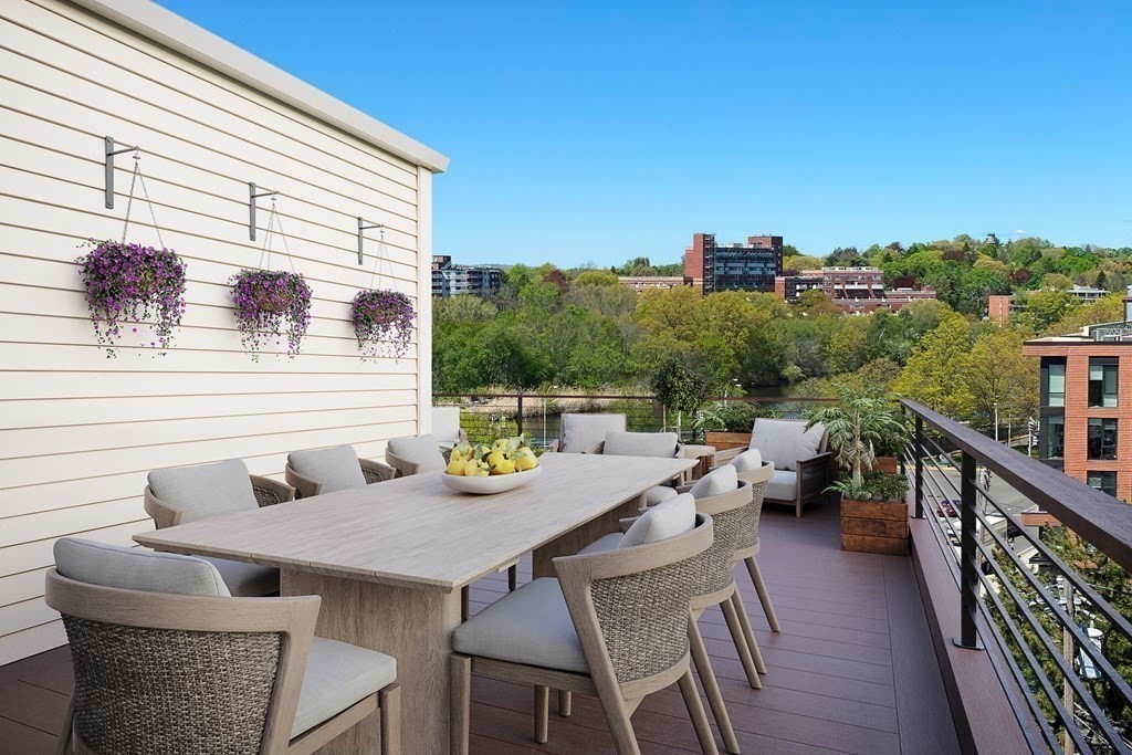 50 Leo Birmingham Pkwy # 508