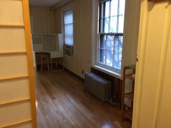 80 Mount Vernon St. # 3