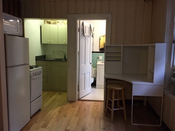 80 Mount Vernon St. # 3