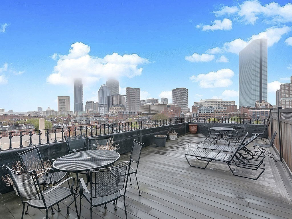 2 Clarendon Street # 208
