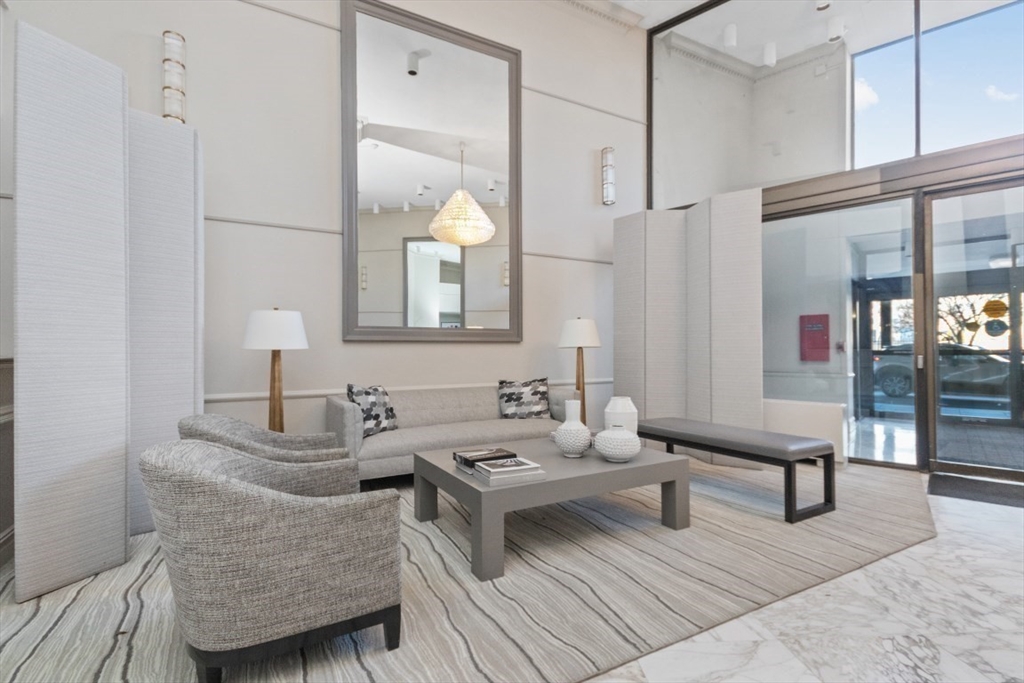 280 Boylston St # 1001
