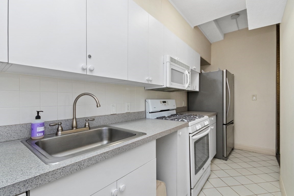280 Boylston St # 1001