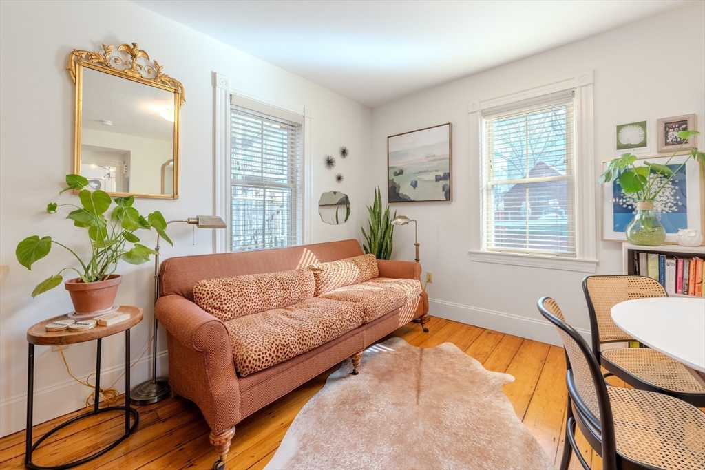 20 Porter St # 2