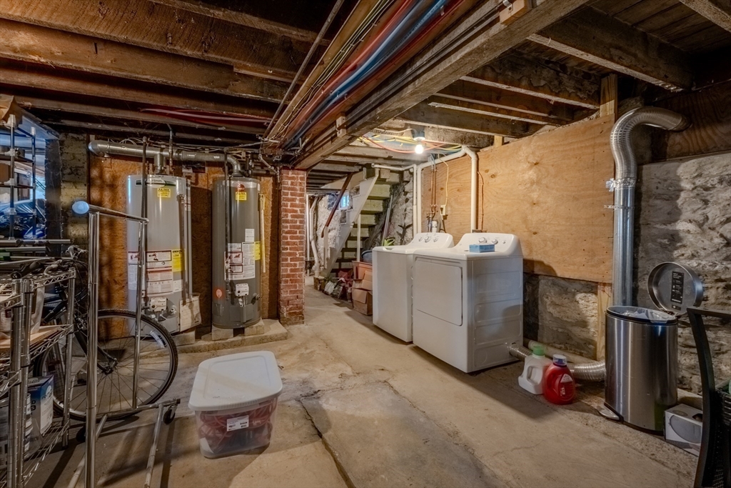 20 Porter St # 2
