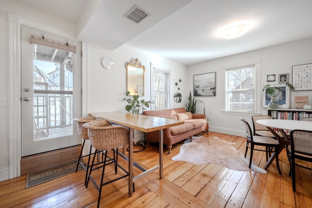 20 Porter St # 2