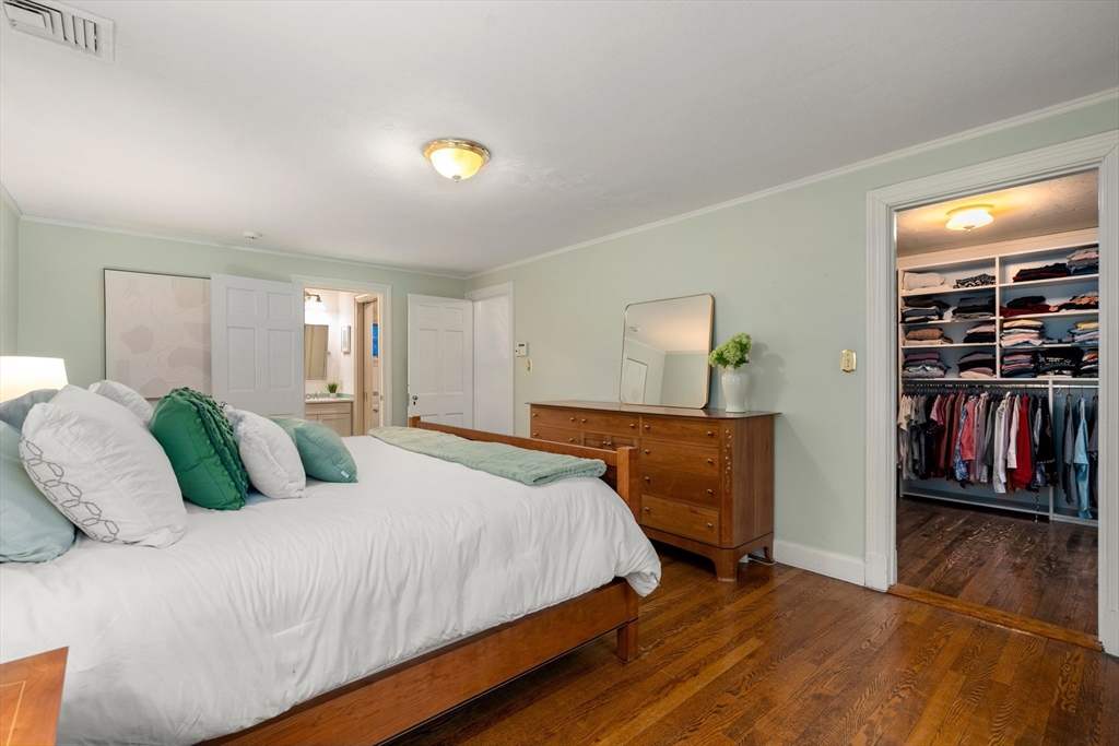 21 Sheldon Rd