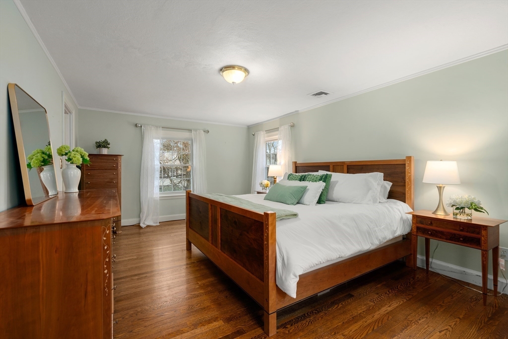21 Sheldon Rd