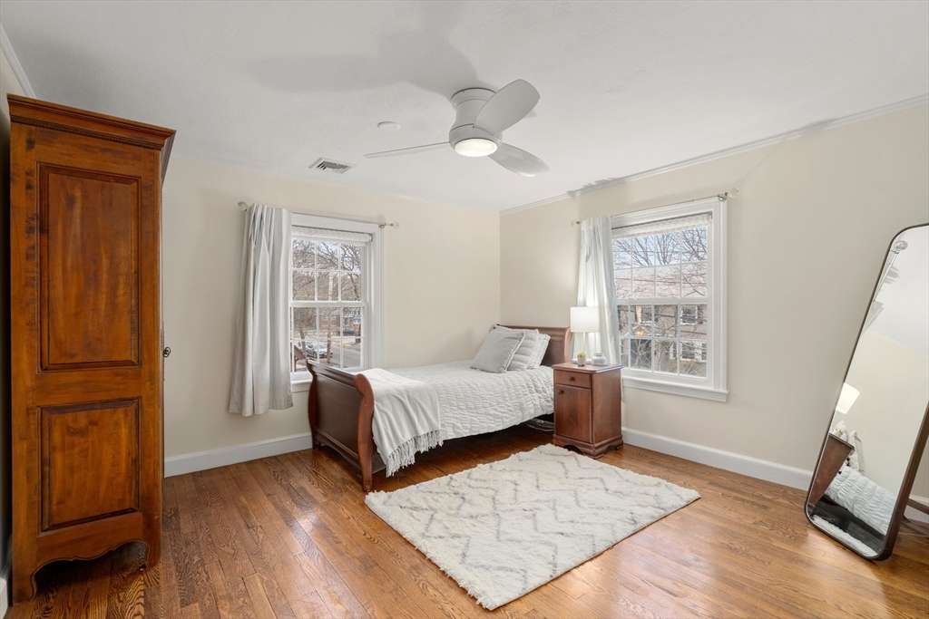 21 Sheldon Rd