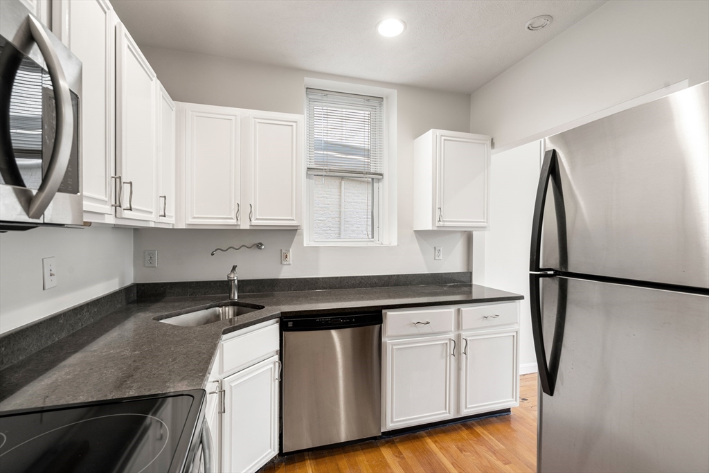 1423 Commonwealth Ave # 202