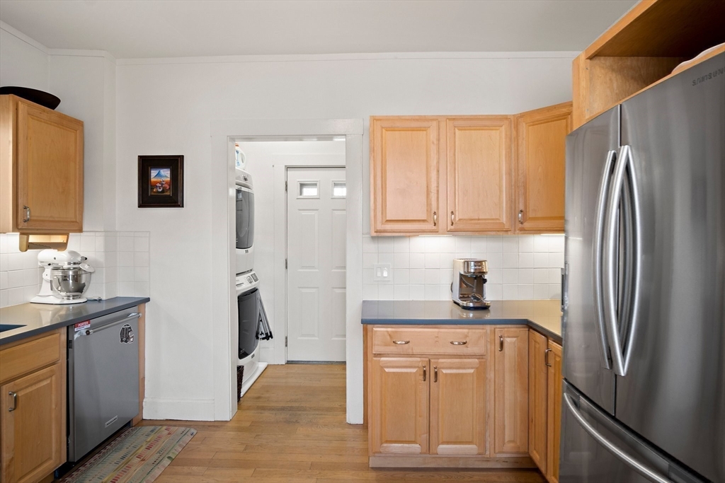 172 Fayerweather St # 1