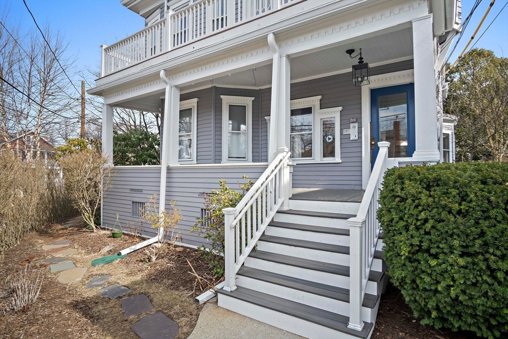 172 Fayerweather St # 1