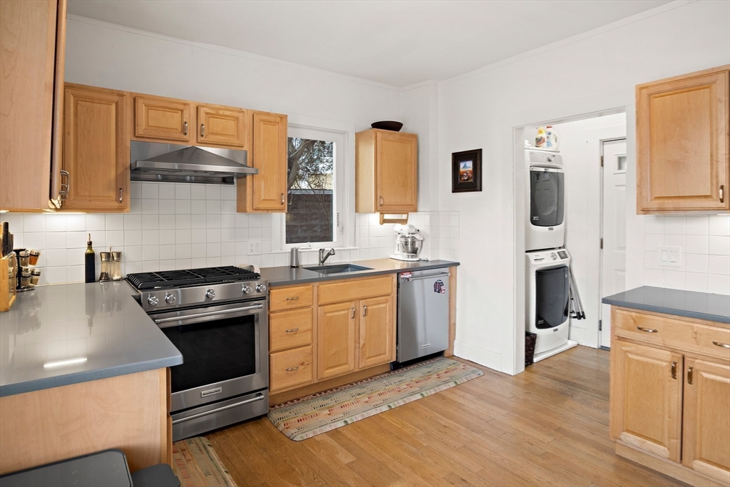 172 Fayerweather St # 1