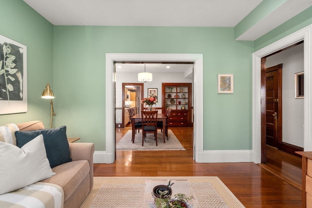 122 Davis Ave # 2