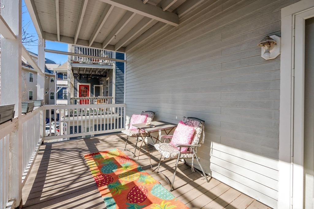 122 Davis Ave # 2