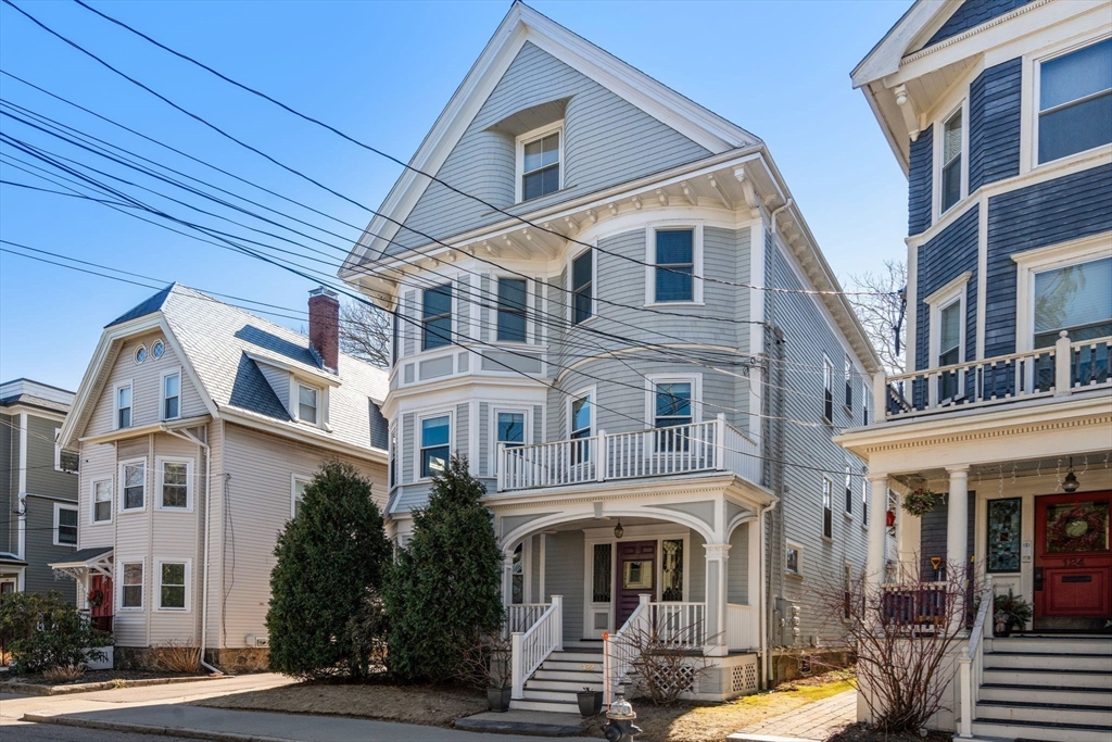 122 Davis Ave # 2