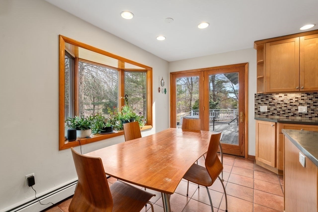 198 River Rd