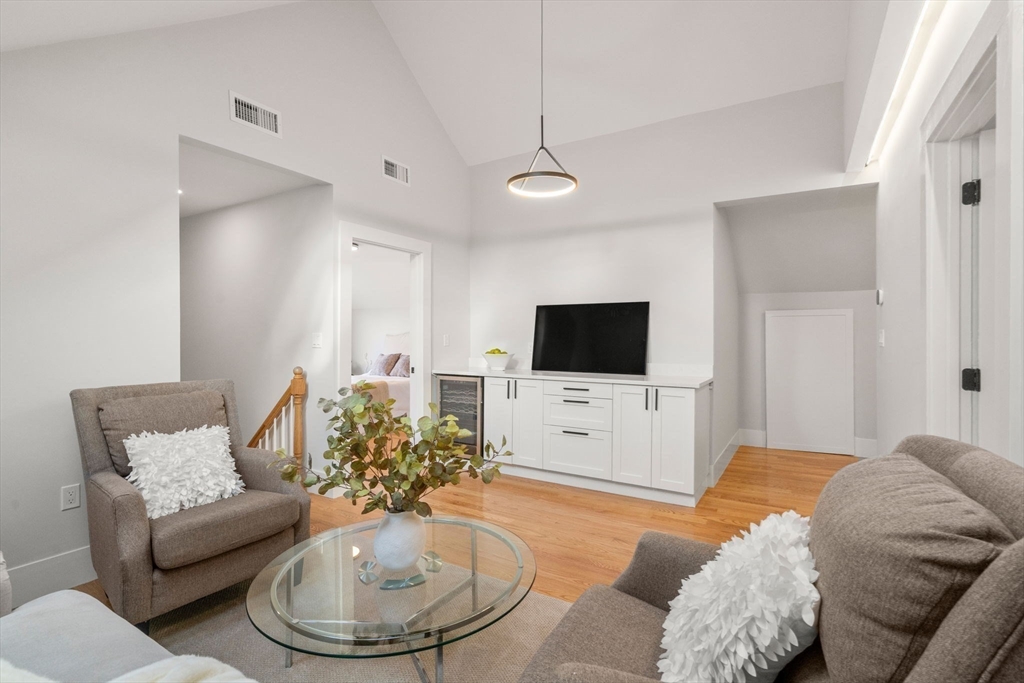 32 Boyd St # 32