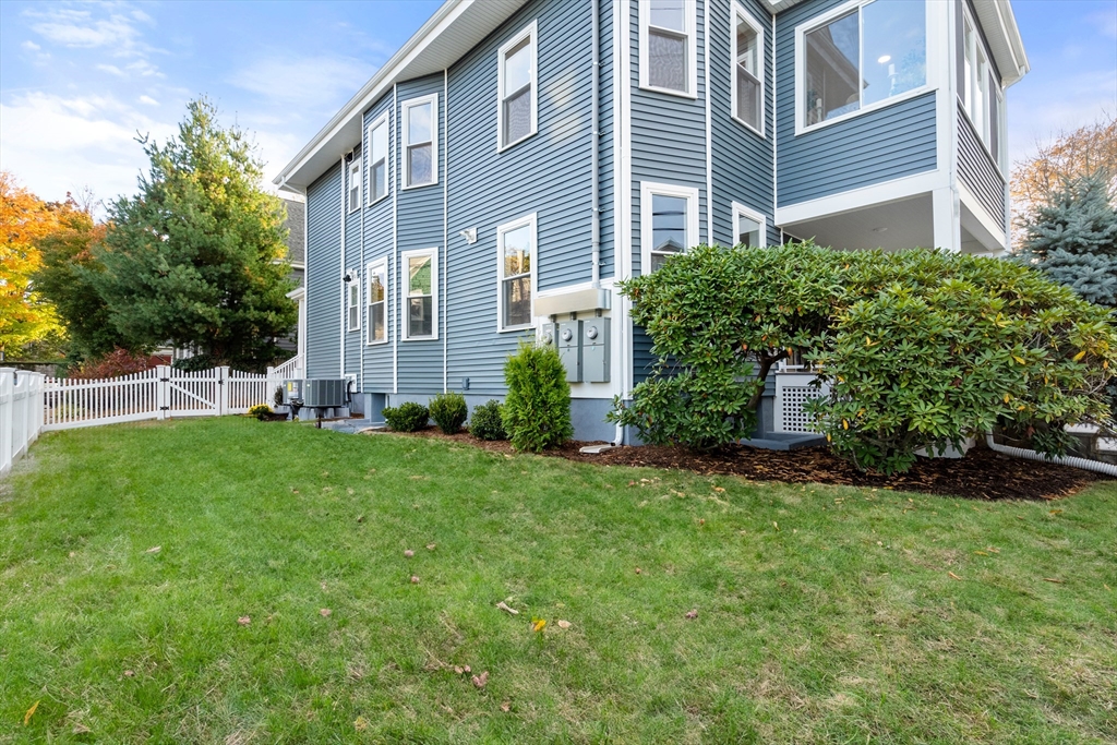 32 Boyd St # 32