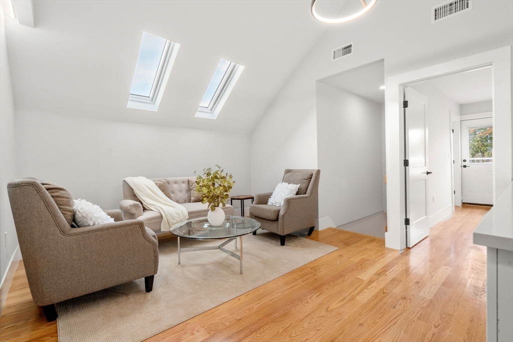 32 Boyd St # 32