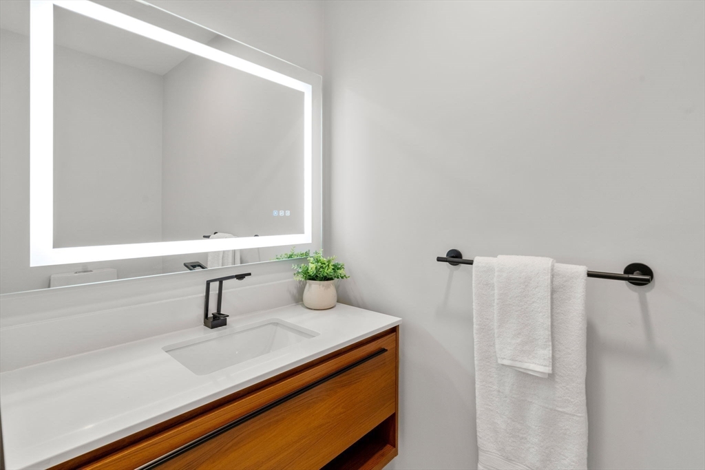 32 Boyd St # 32