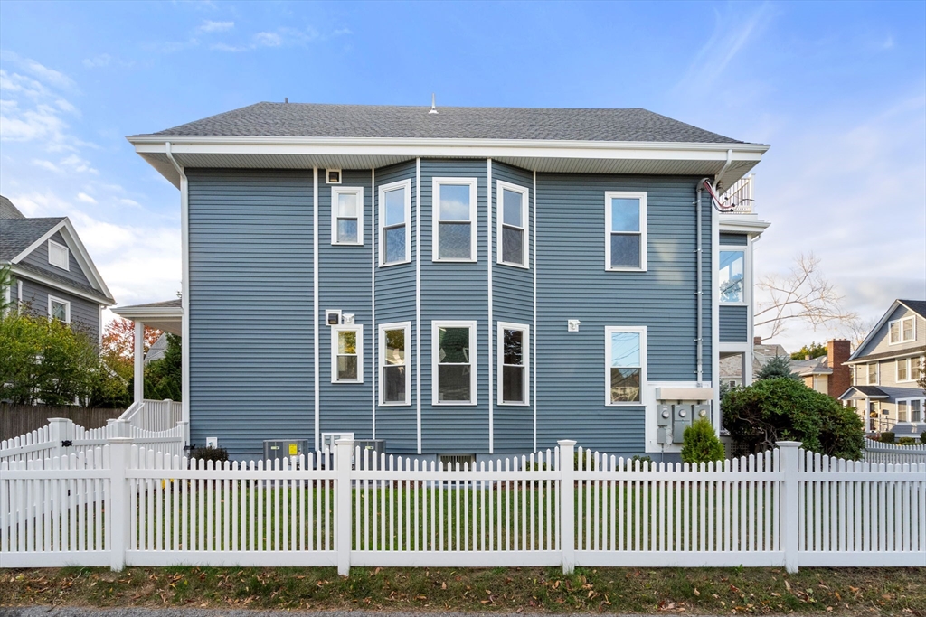 32 Boyd St # 32