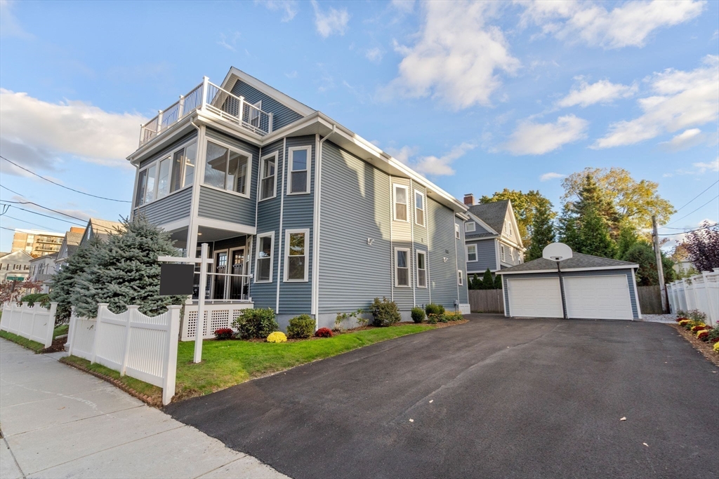 32 Boyd St # 32