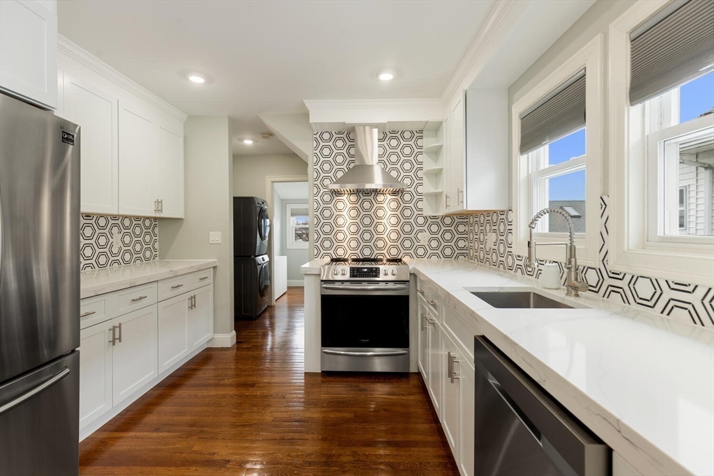 49 Albion Street # 2