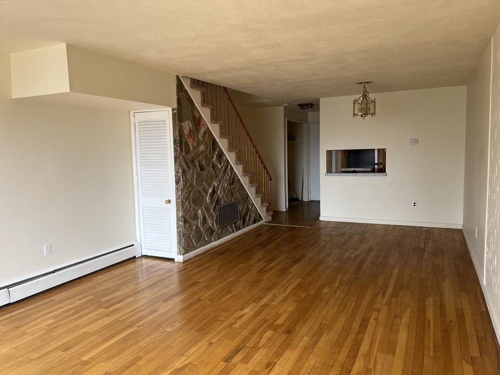 301 Neponset St # 28