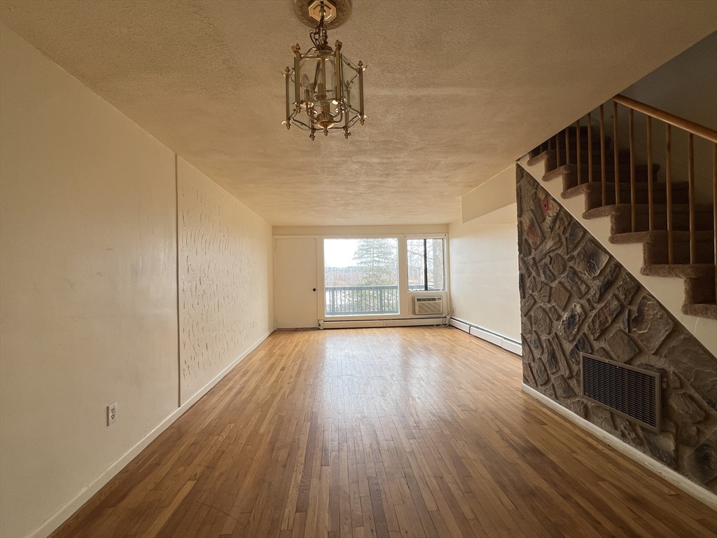 301 Neponset St # 28