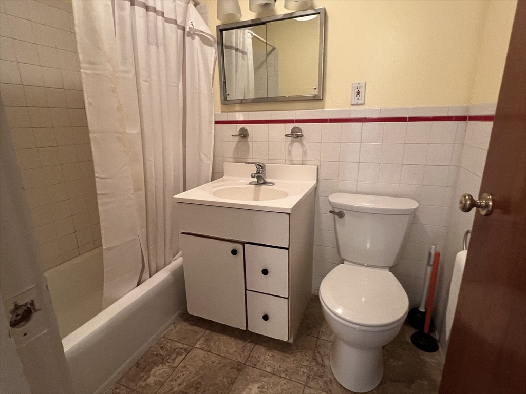 301 Neponset St # 28