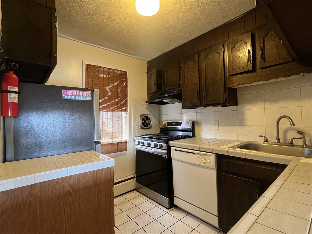 301 Neponset St # 28