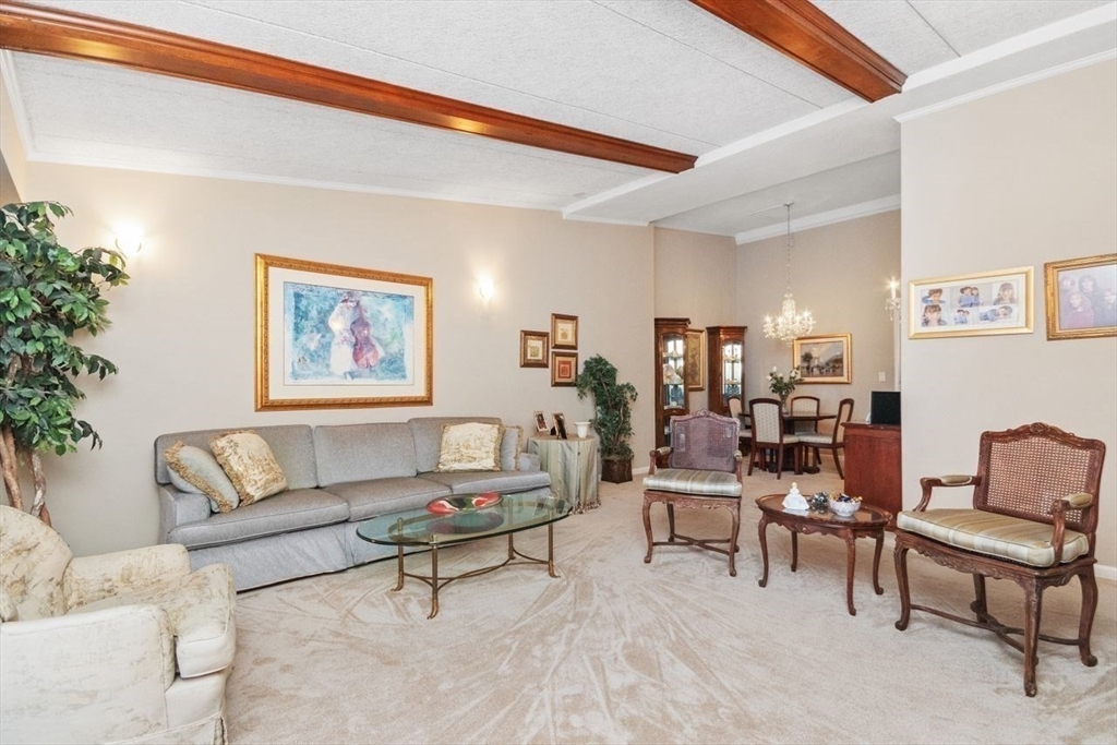 55 Broadlawn Park # 11B