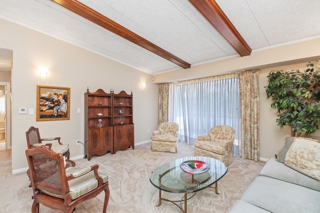 55 Broadlawn Park # 11B