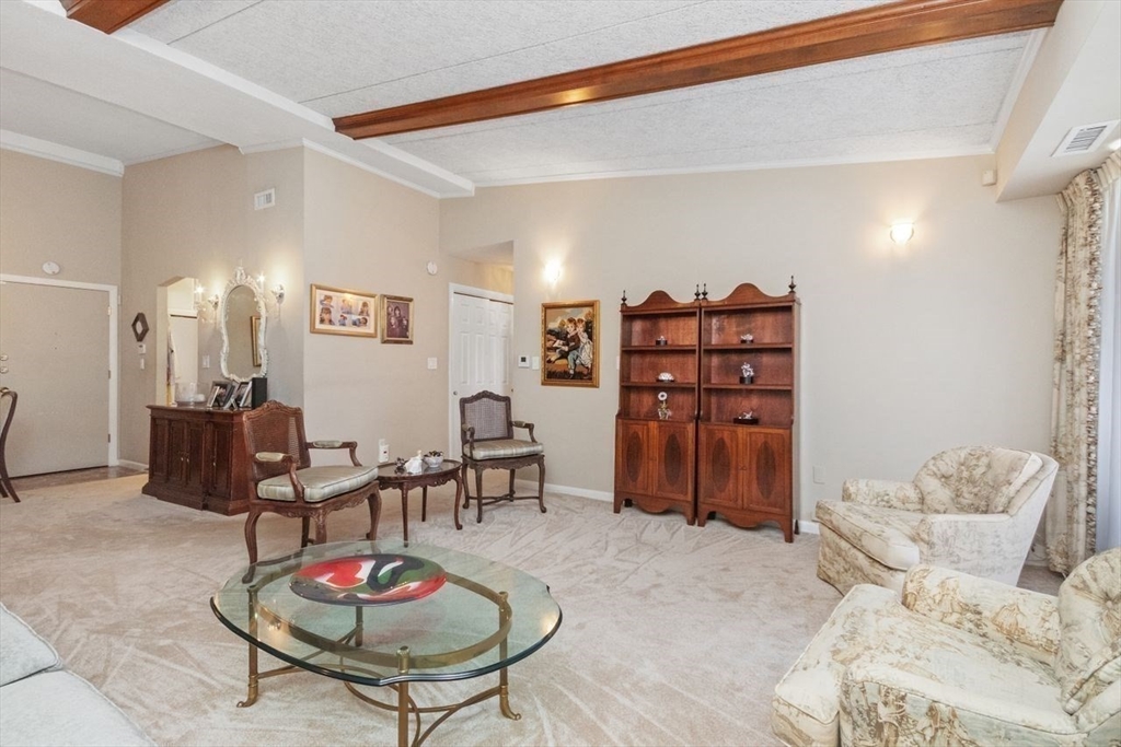 55 Broadlawn Park # 11B