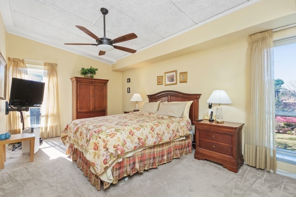 55 Broadlawn Park # 11B