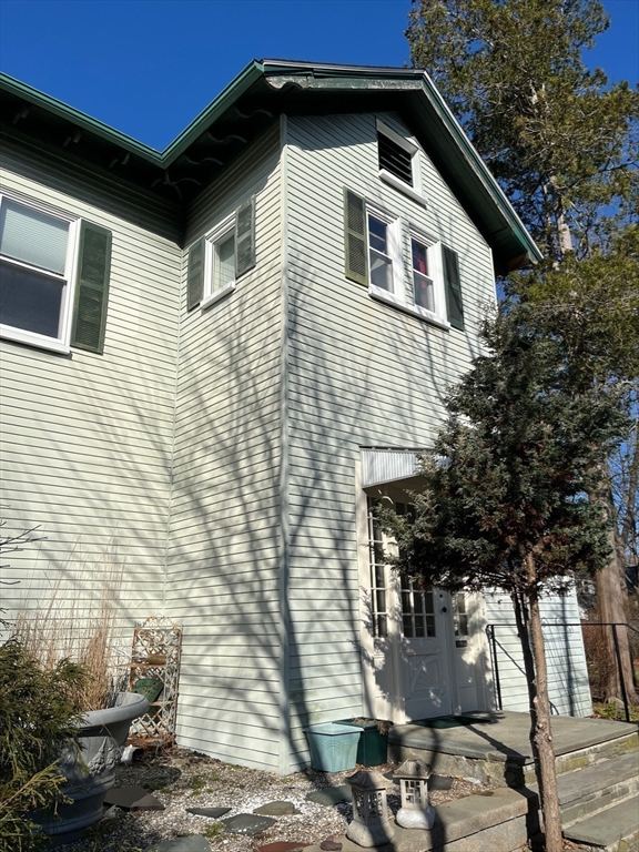 345 Newtonville Ave