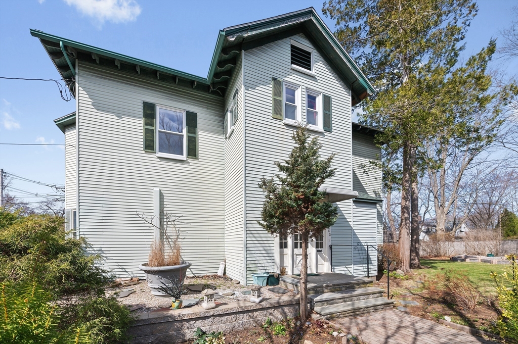 345 Newtonville Ave