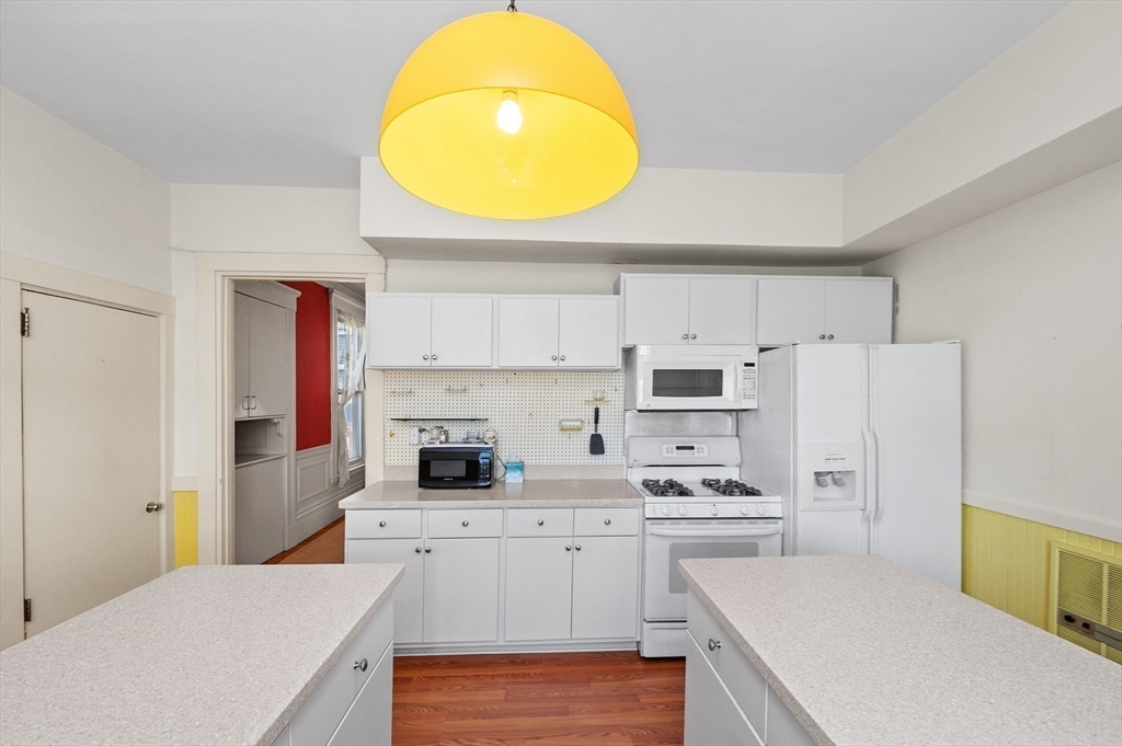 345 Newtonville Ave