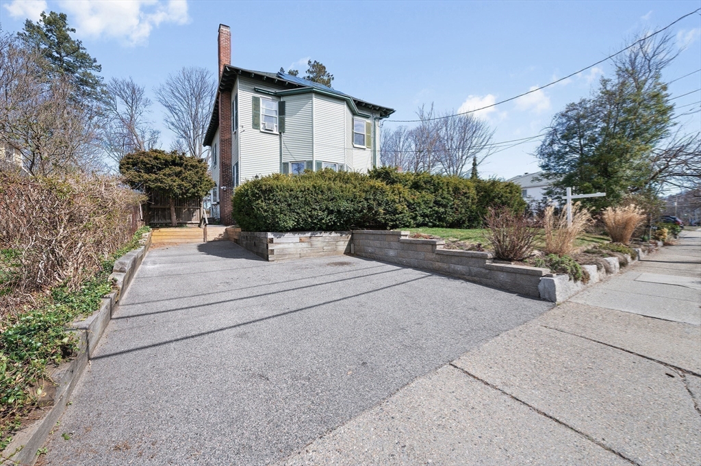 345 Newtonville Ave
