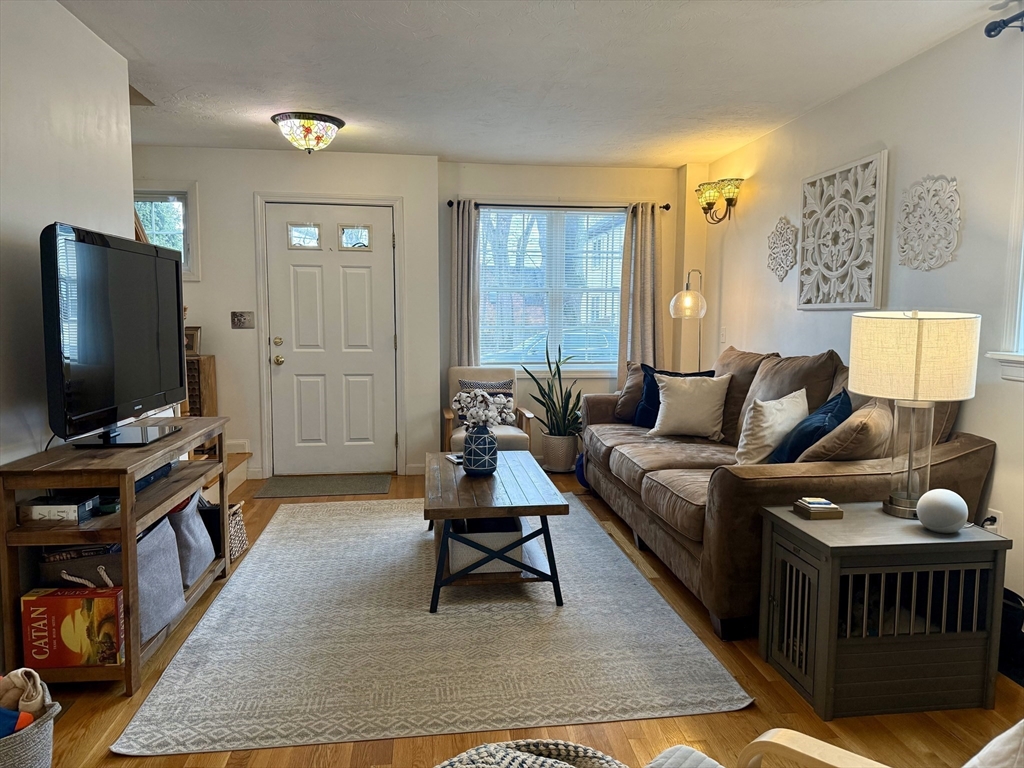 11 Dix Street # 11