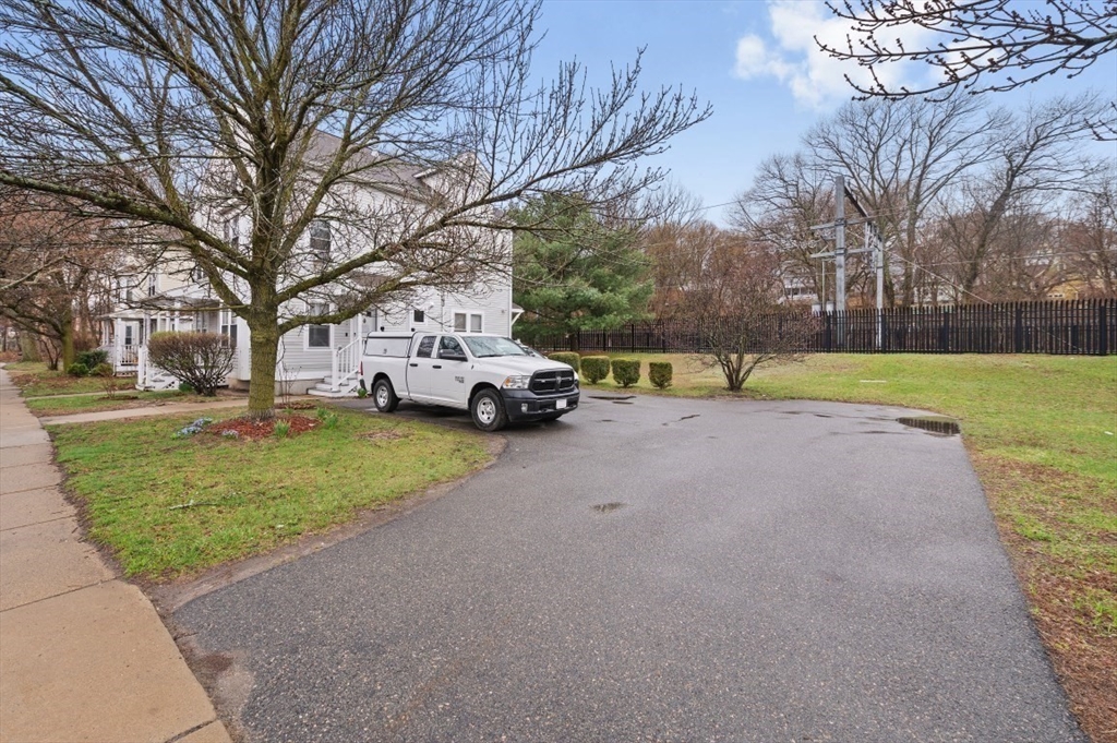 493 Hyde Park Ave # 493