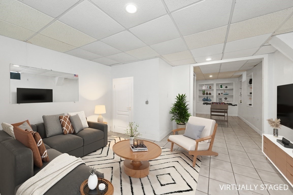 493 Hyde Park Ave # 493