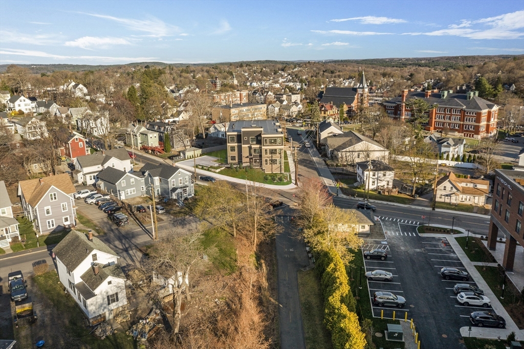 272 Lincoln St # 204