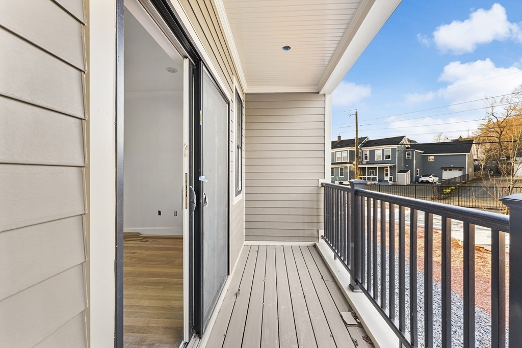 272 Lincoln St # 204