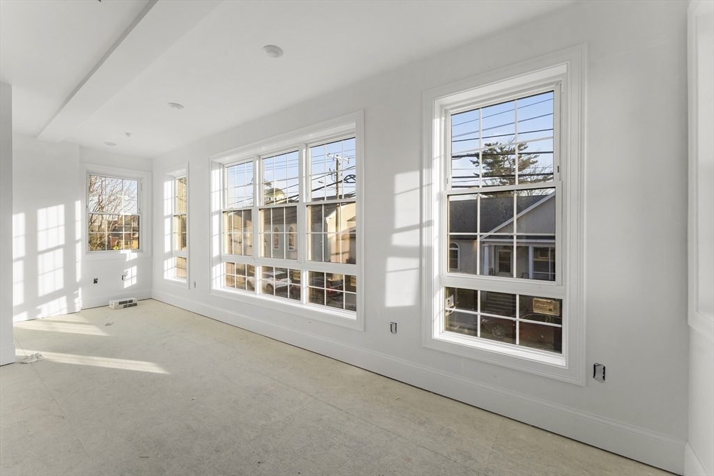 272 Lincoln St # 204