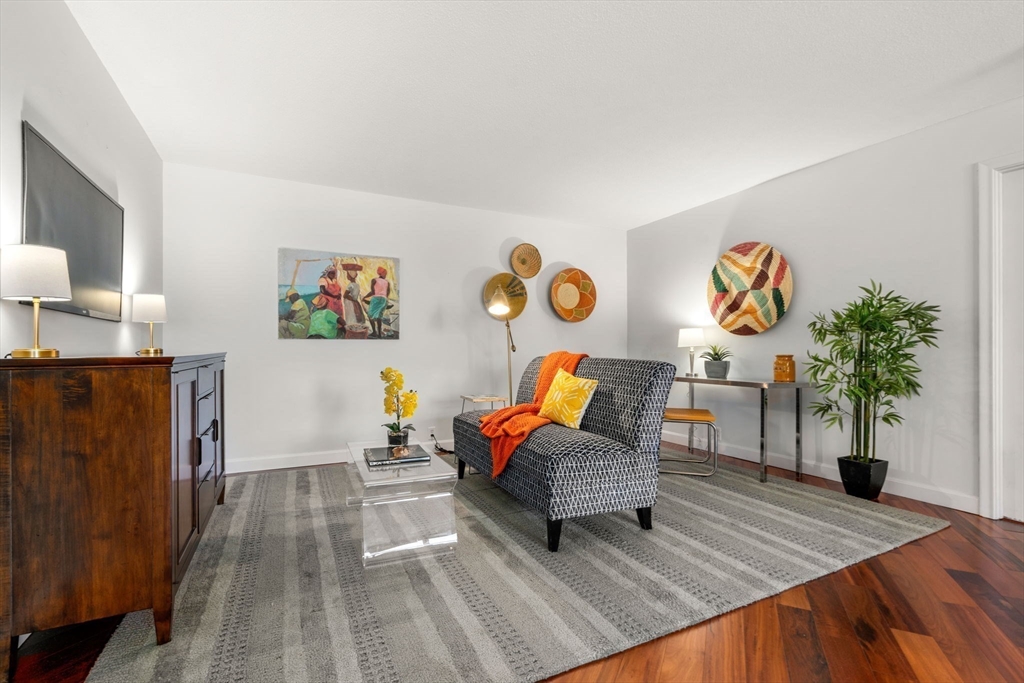 280 Boylston St # 405